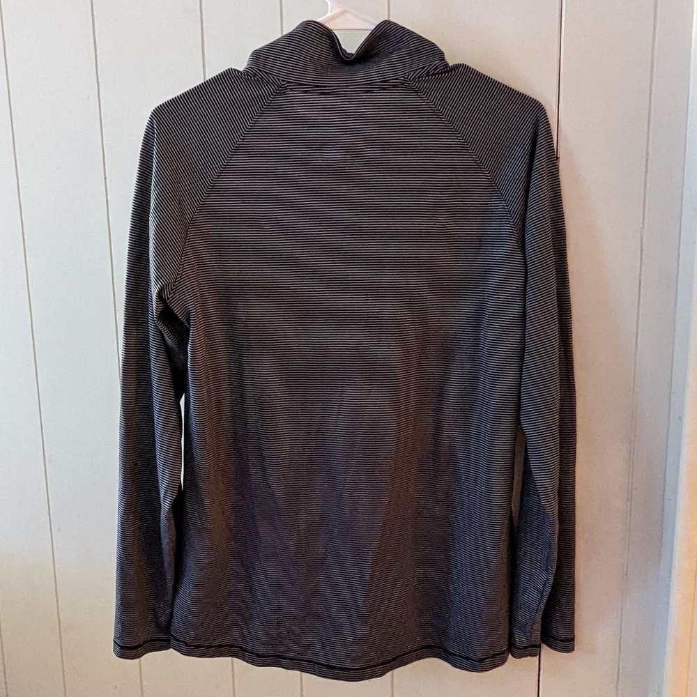 Under Armour Women's Stripe Tech 1/4 Zip - Picture 3 of 4